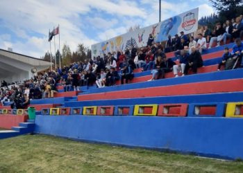 Primarul Mihăiță Negură: CSM Rarăul Cîmpulung Moldovenesc atrage publicul la meciurile sale. 90% dintre jucătorii echipei de Liga a IV-a sînt din zona Cîmpulung. Media de vîrstă este de 22 de ani