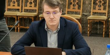 Renumitul medic Dorin Achiței a demisionat. Consiliul Local Suceava a pierdut, pacienții au cîștigat