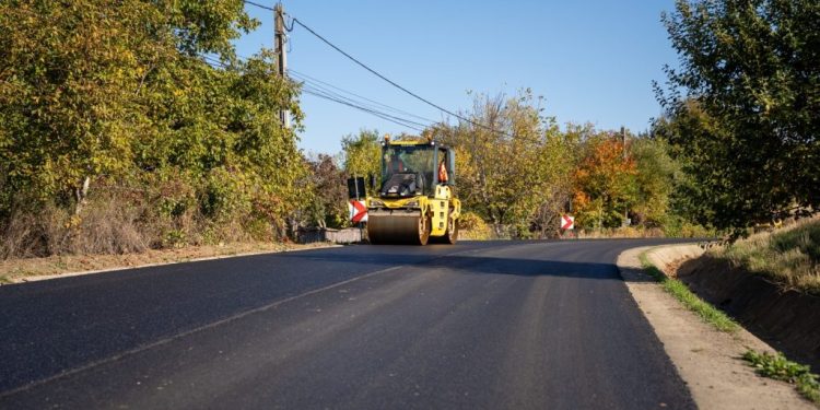 S-a asfaltat mai bine de 60% din drumul Ilișești–Ciprian Porumbescu–Drăgoiești. Lucrarea ar urma să fie gata în zilele următoare