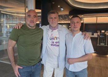 Maestrul PIM, Ionuț Epureanu și Vasile Gafiuc, la un seminar european despre combaterea discursului instigator la ură, în Portugalia. Adjunctul IPJ: Sîntem nerăbdători să ajungem acasă și să diseminăm ceea ce am învățat aici. Un proiect de o importanță, sperăm noi, deosebită pentru județul Suceava, dar și pentru județul Botoșani