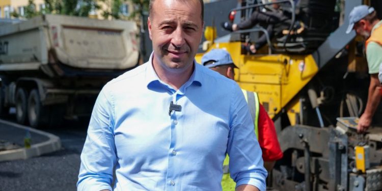 Lucian Harșovschi, mesaj pentru primarul Sucevei: ”Vasile Rîmbu, dați banii sucevenilor înapoi!”. Este vorba despre banii plătiți pentru parcări
