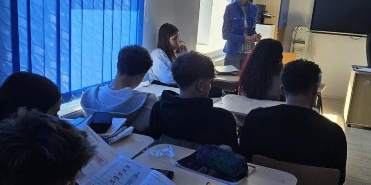 Elevii din Cîmpulung Moldovenesc, în dialog cu medicii despre vaccinarea anti-HPV