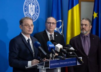 Premierul Luca Niculescu i-a mulțumit lui Mihai Dimian ”pentru efortul depus” în fruntea Ministerului Educației