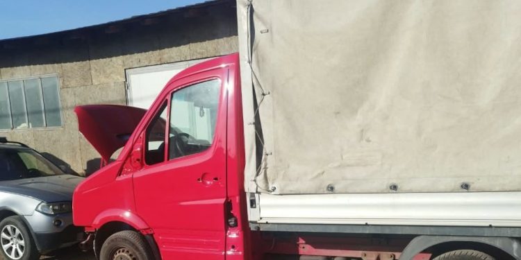 Amendă de 5.000 de lei și suspendarea activității, pentru o vopsitorie auto care nu avea autorizație de mediu