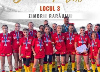 Fetele de la Zimbrii Rarăului Cîmpulung Moldovenesc, pe locul III național la rugby U16. Clubul are aproximativ 40 de fete legitimate, de la categoria U8 pînă la U16